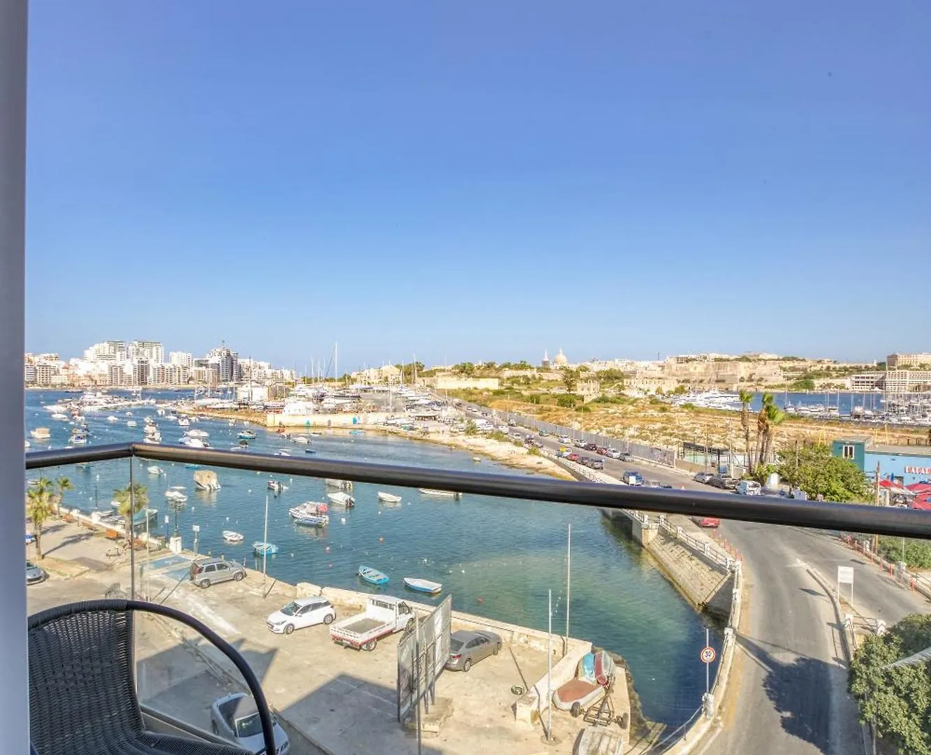Apartment Gzira'S Seashore Stayaway Close To Manuel Island